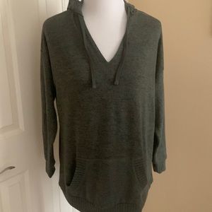 EUC Torrid Super Soft Sweater size 00/10
